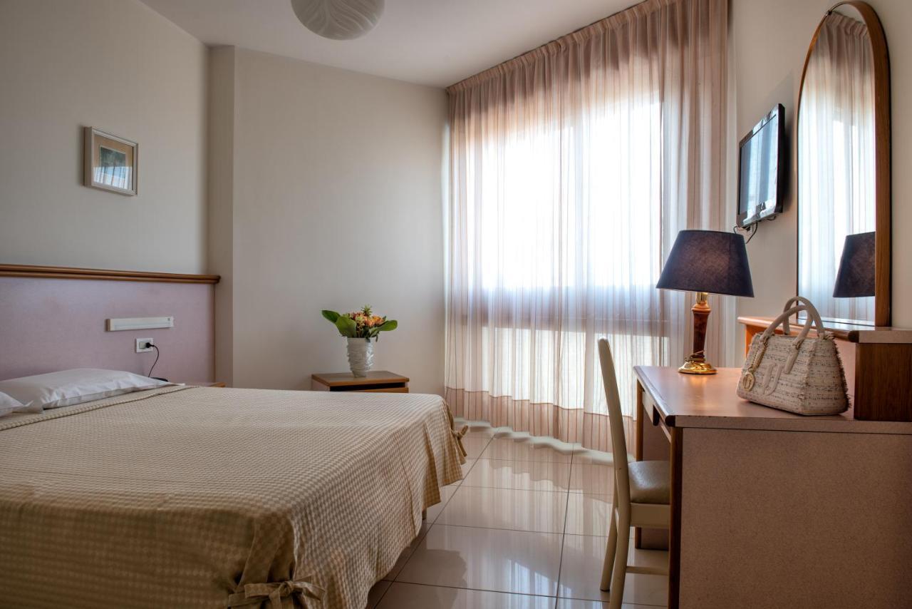 Hotel Le Tegnue Соттомарина Экстерьер фото